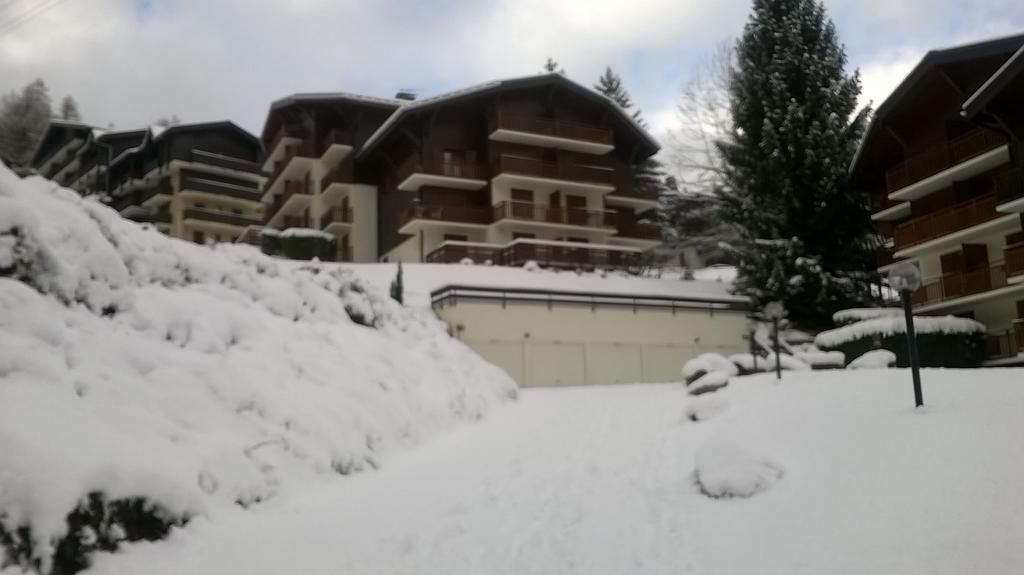 Chalet La Piste Bleu แซ็งต์-แฌร์เวส์-เลส์-แบ็งส์ ภายนอก รูปภาพ